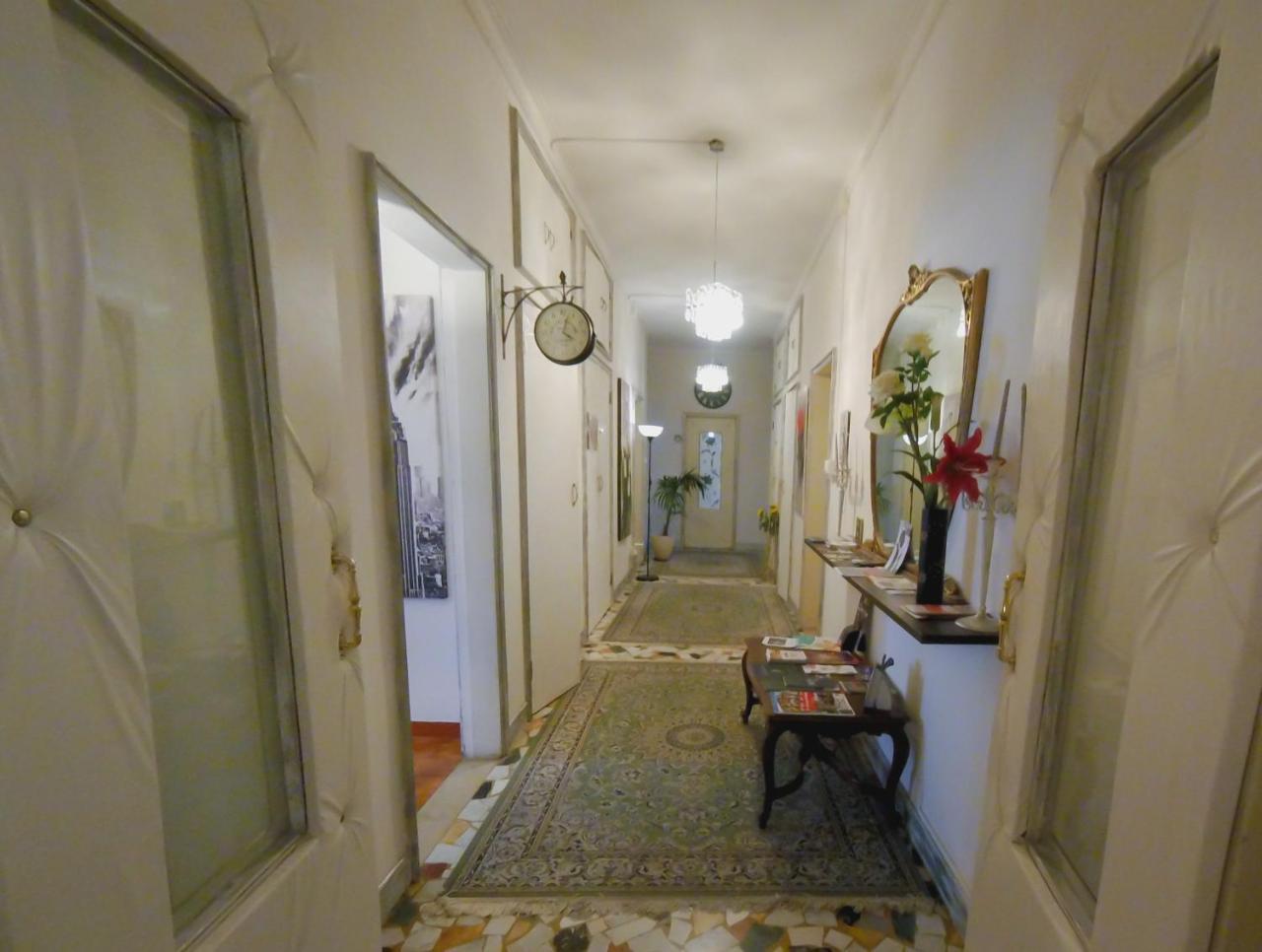 Central Avenue B&B Болоня Екстериор снимка