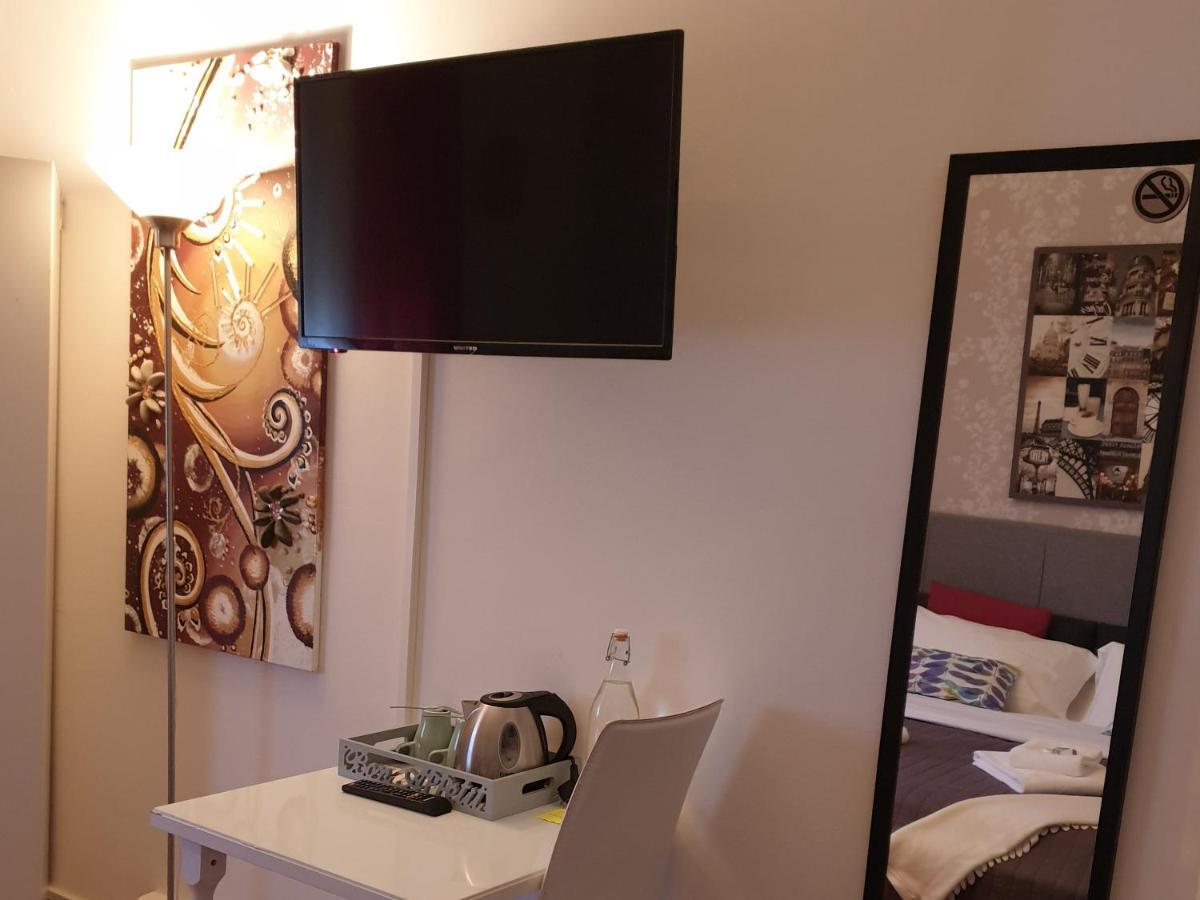 Central Avenue B&B Болоня Екстериор снимка